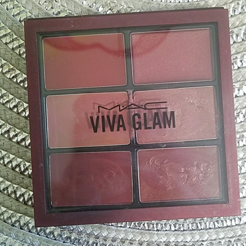 MAC viva glam lip palette